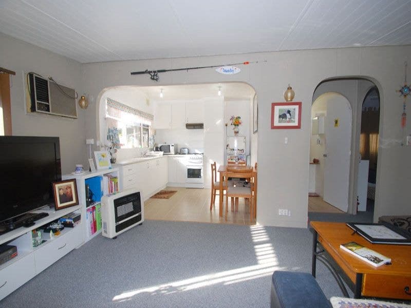 E8/9 Milperra Rd, Broadlands Estate GREEN POINT NSW, Broadlands Estate Green Point - Thumbnail 7