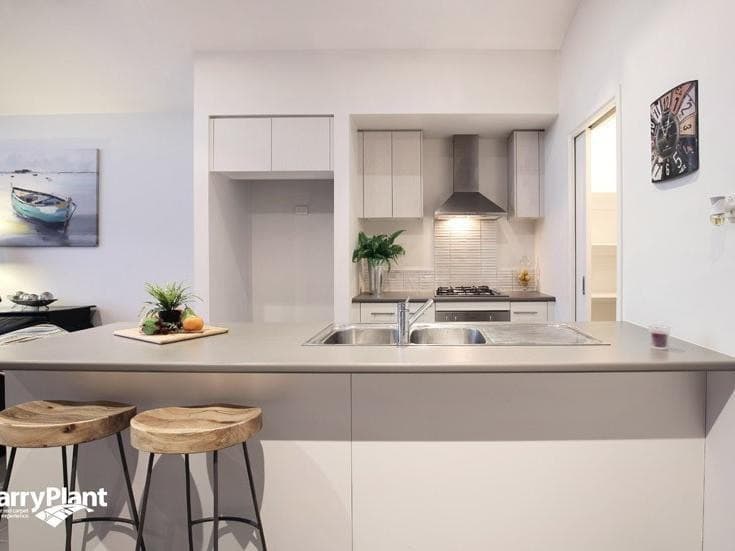 16 Viewrise Walk, Craigieburn, VIC 3064, Craigieburn - Thumbnail 2