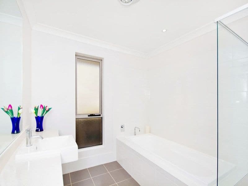 KINCUMBER, Kincumber - Thumbnail 4