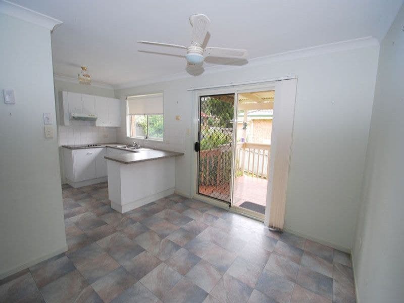 GREEN POINT, Green Point - Thumbnail 4