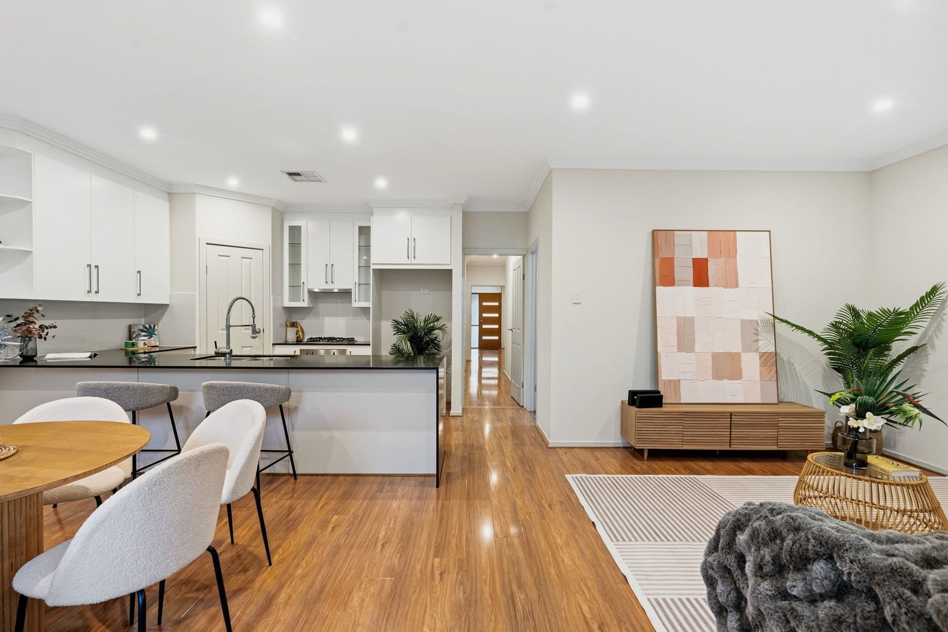 31 North Parkway, Lightsview - Thumbnail 2