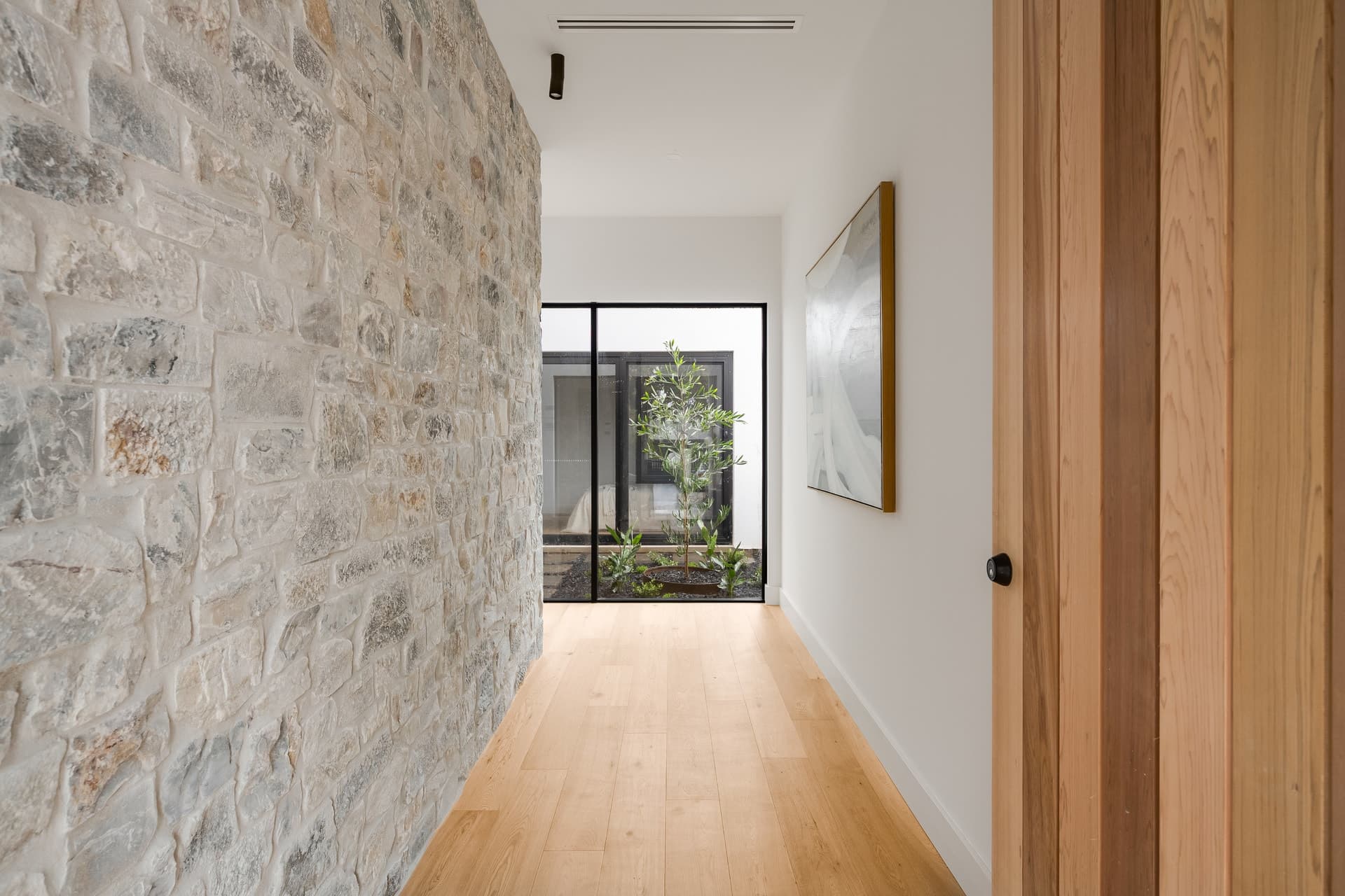 11A Ferguson Avenue, Myrtle Bank - Thumbnail 2