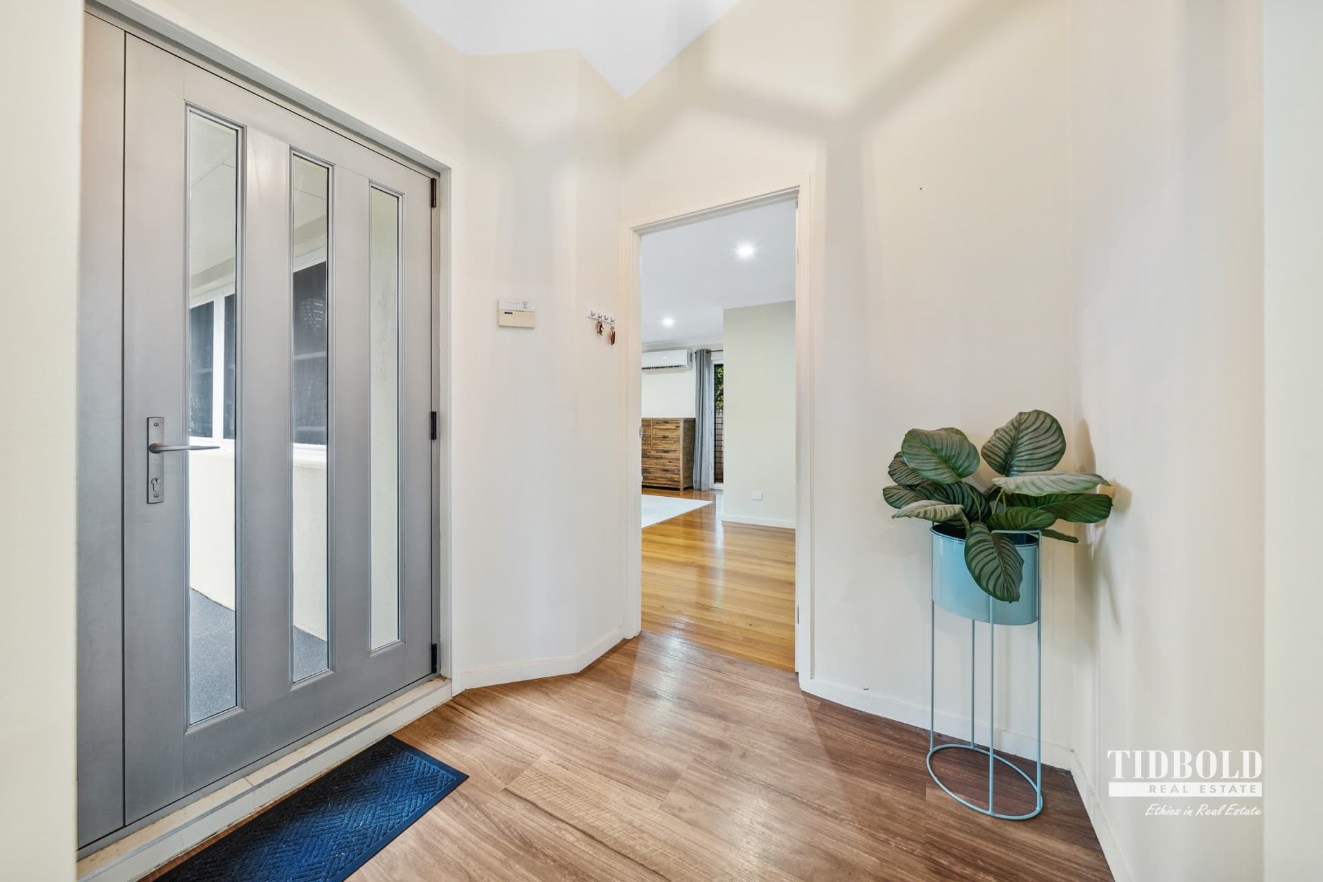 221 Randall Road, Wynnum West - Thumbnail 3