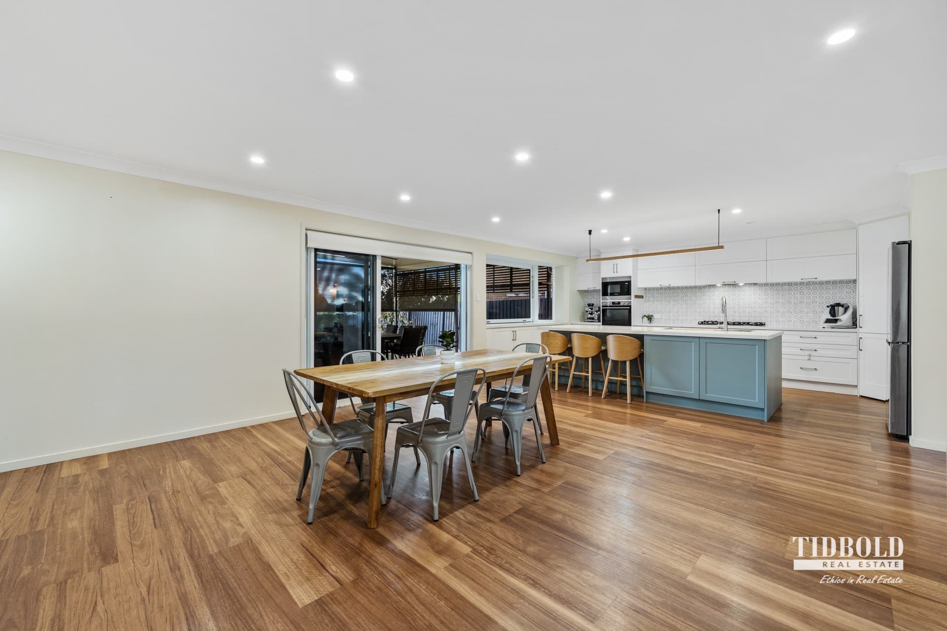 221 Randall Road, Wynnum West - Thumbnail 5