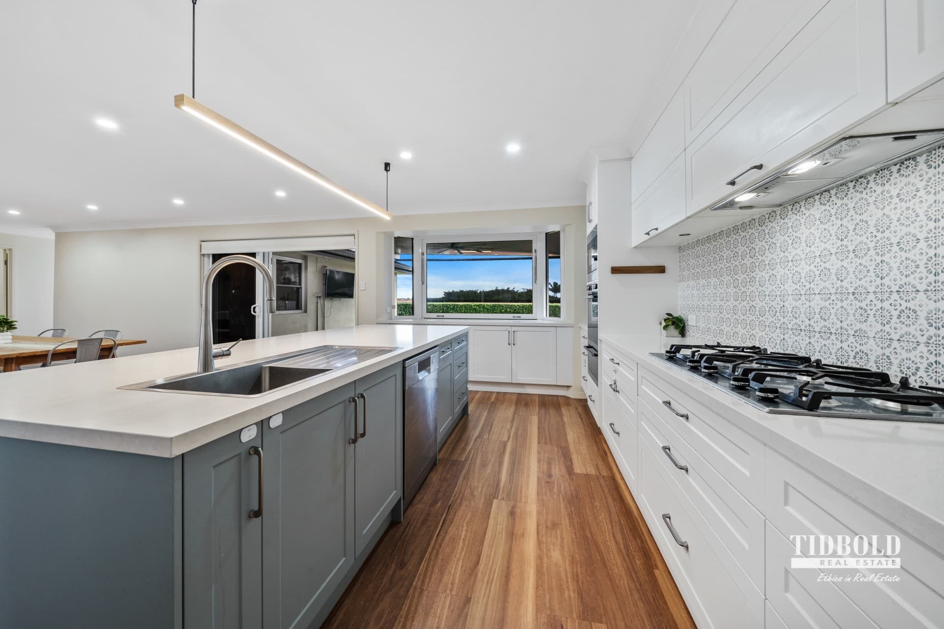 221 Randall Road, Wynnum West - Thumbnail 6