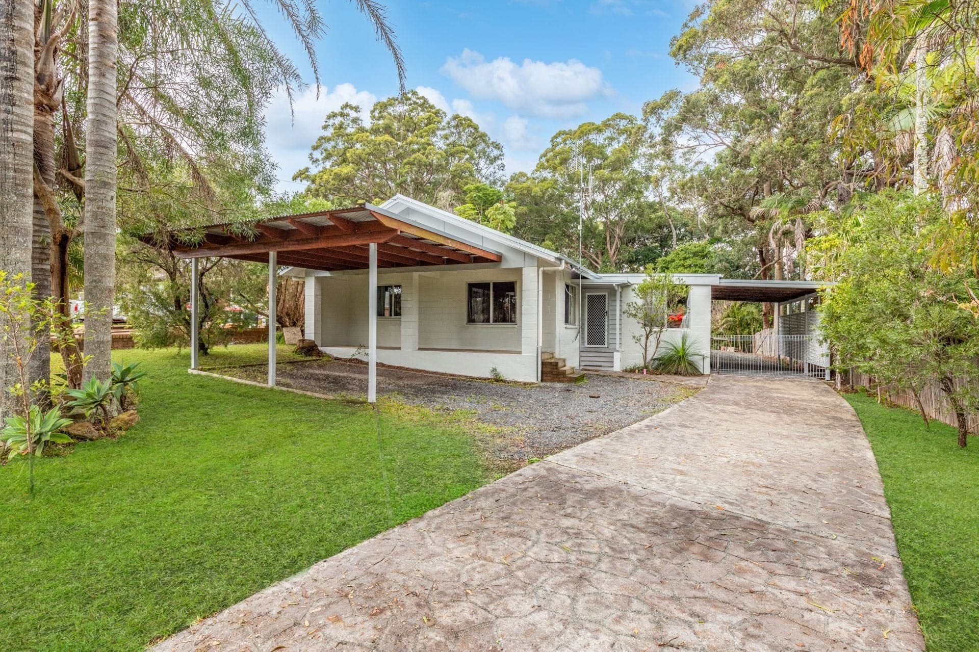 5 Fourth Ridge Road, Smiths Lake NSW, Smiths Lake - Thumbnail 2