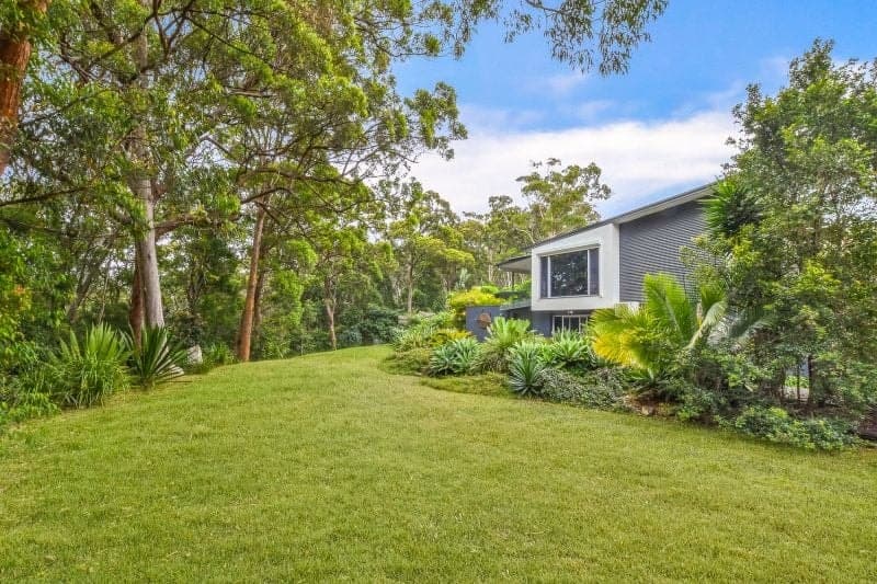 8 Ridgeline Court, Elizabeth Beach NSW, Elizabeth Beach - Thumbnail 2