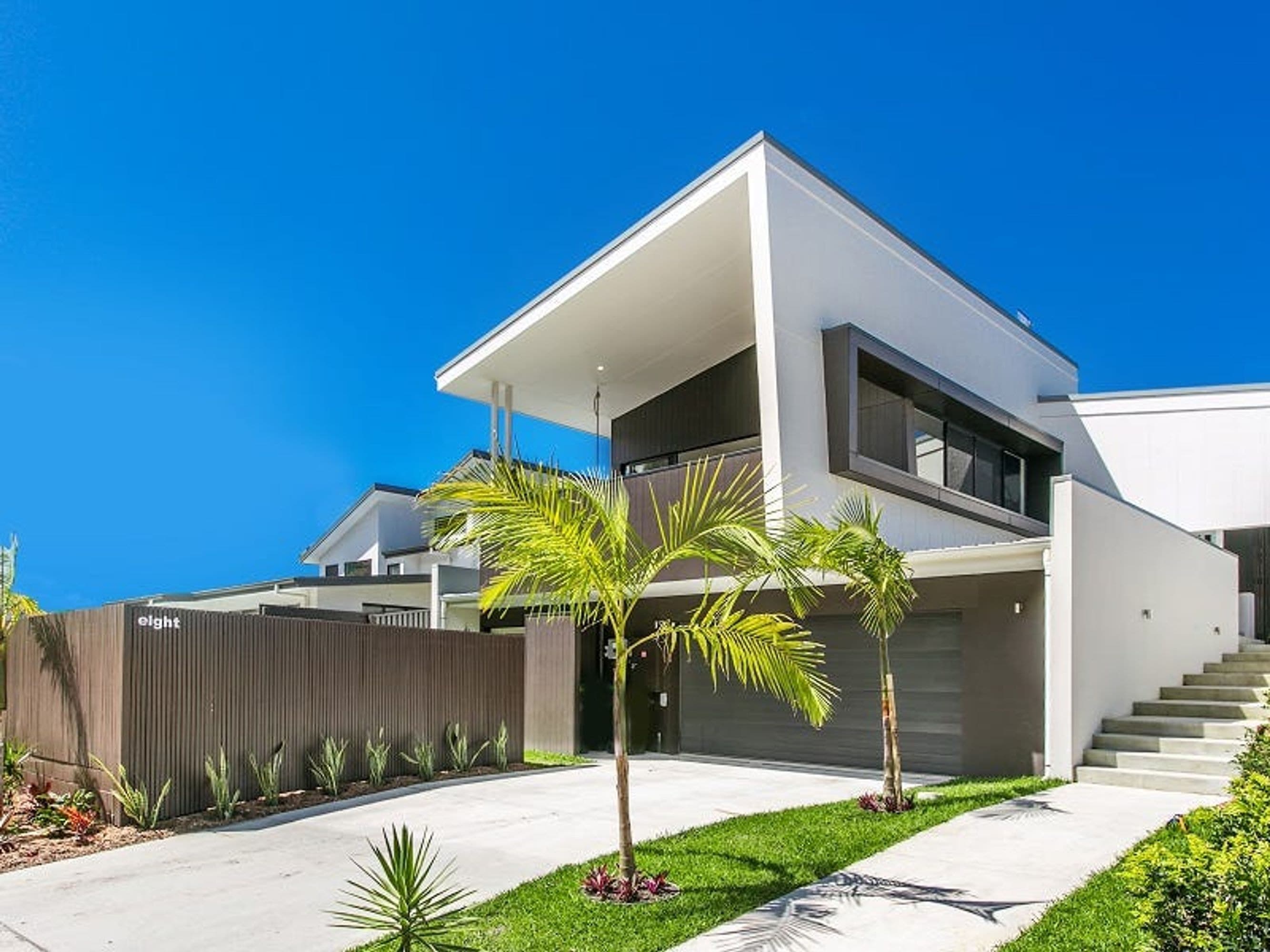 8/27 Kalemajere Drive, Suffolk Park - Image 1
