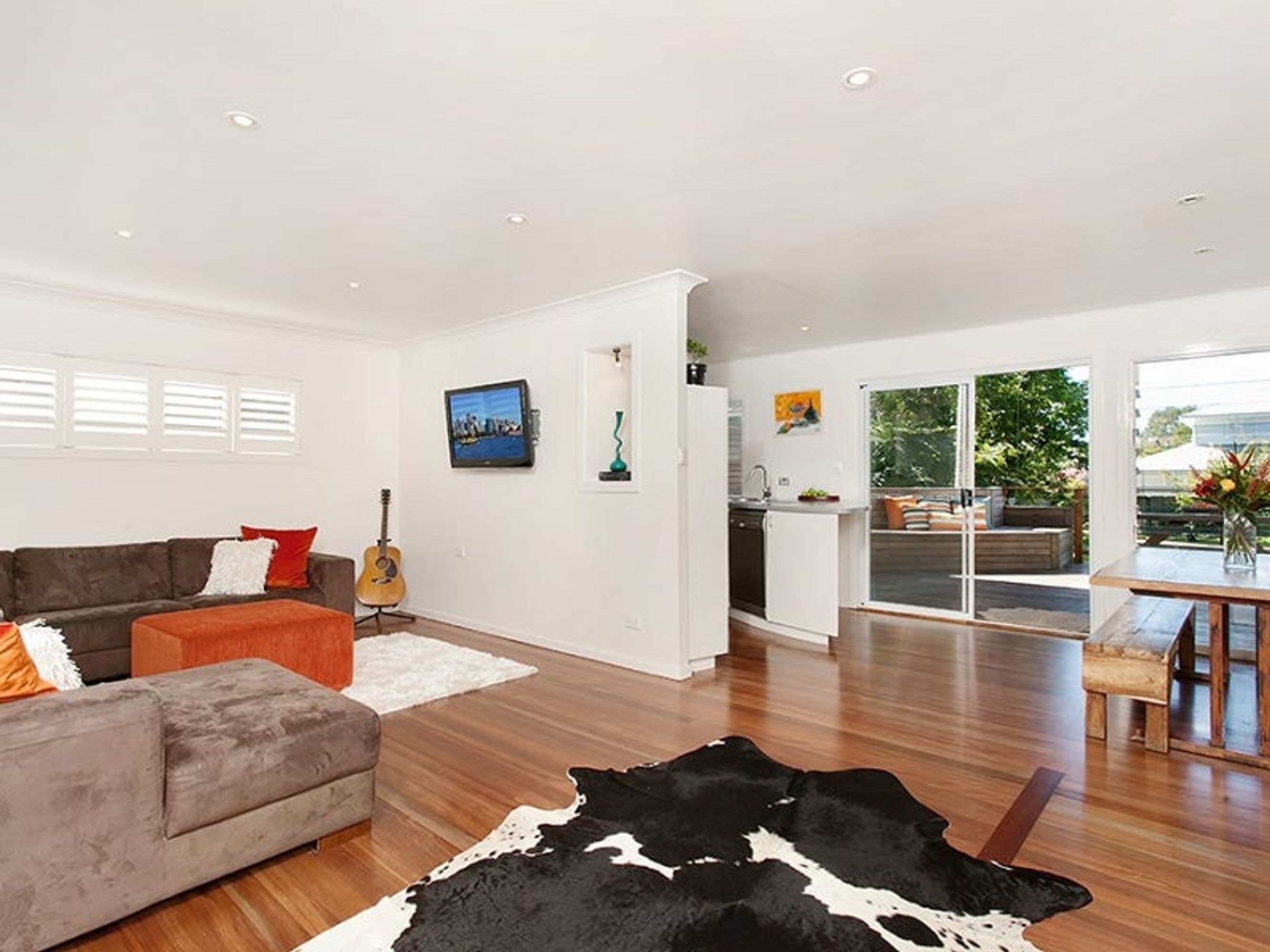 55 Carlyle Street, Byron Bay - Thumbnail 2