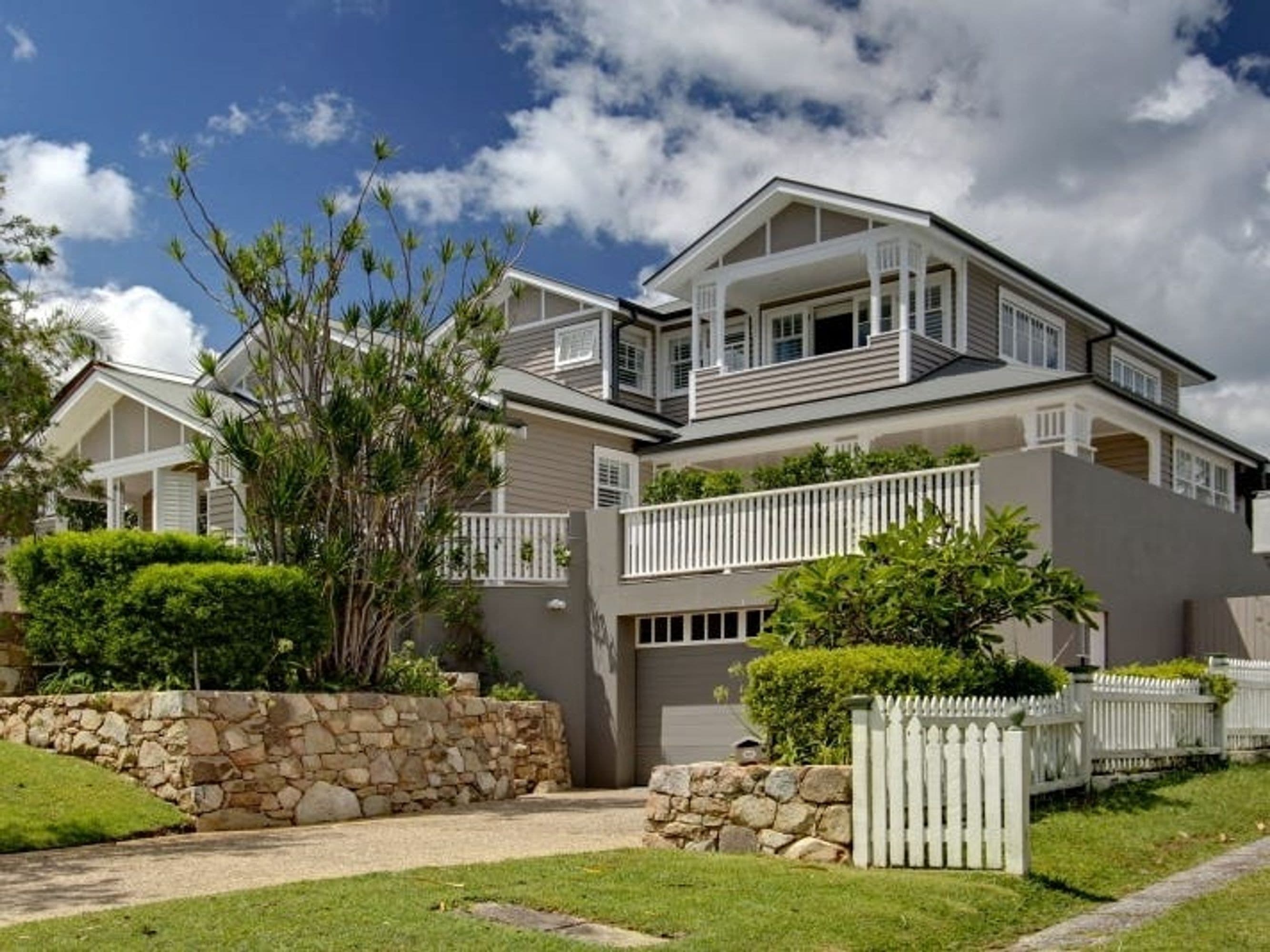60 Kingsley Street, Byron Bay - Image 1