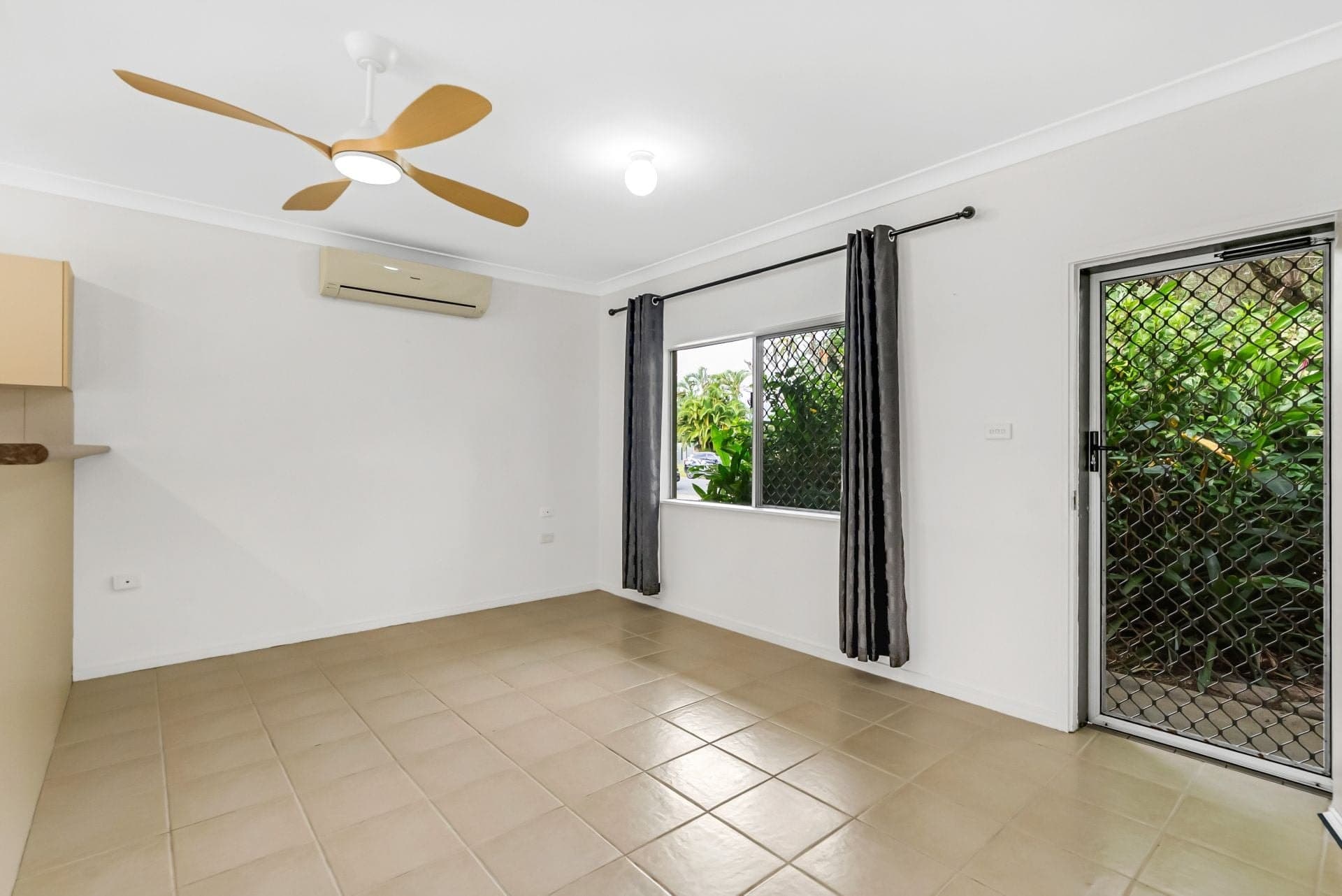 34 Manus Street, Trinity Beach QLD, Trinity Beach - Thumbnail 3
