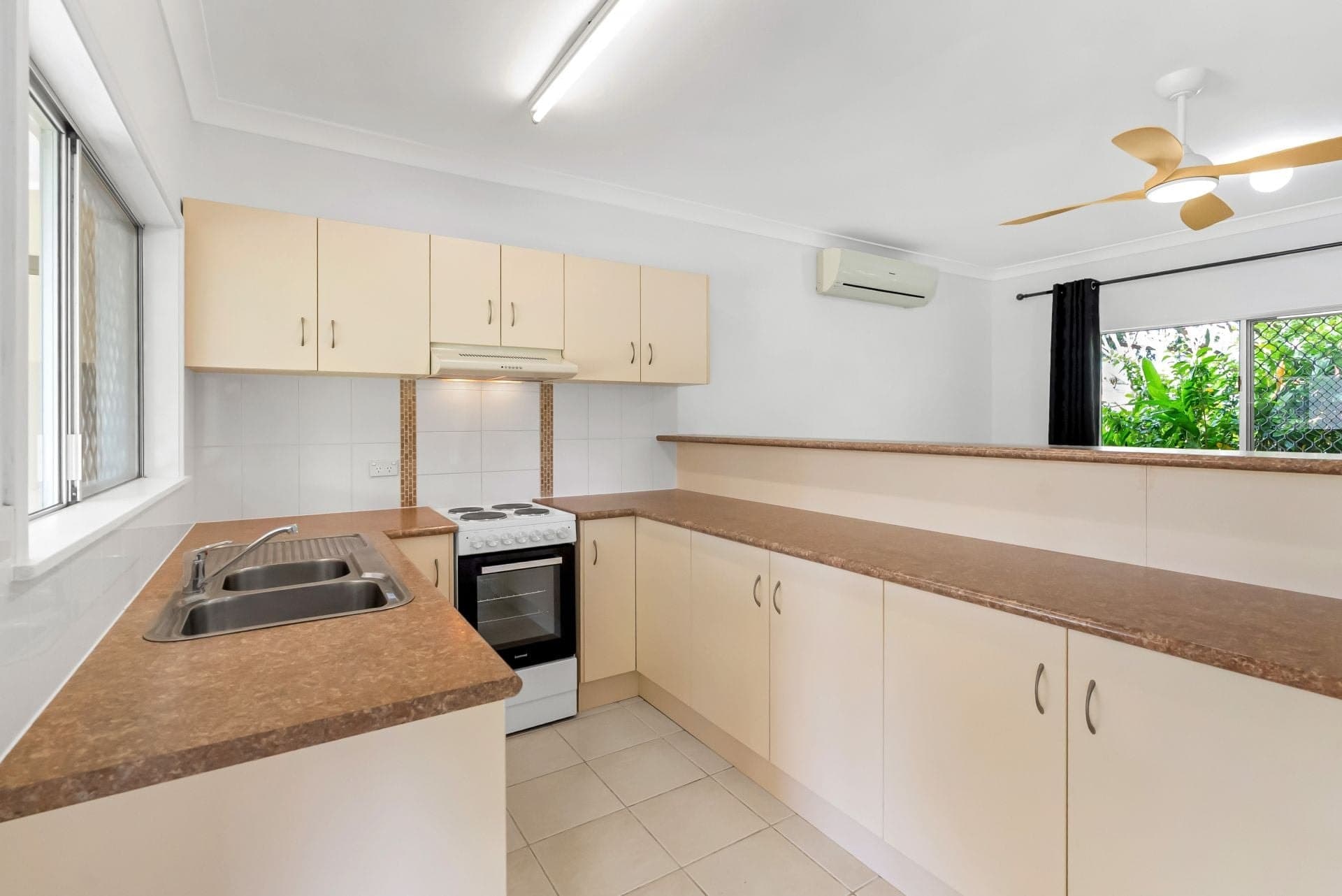 34 Manus Street, Trinity Beach QLD, Trinity Beach - Thumbnail 5