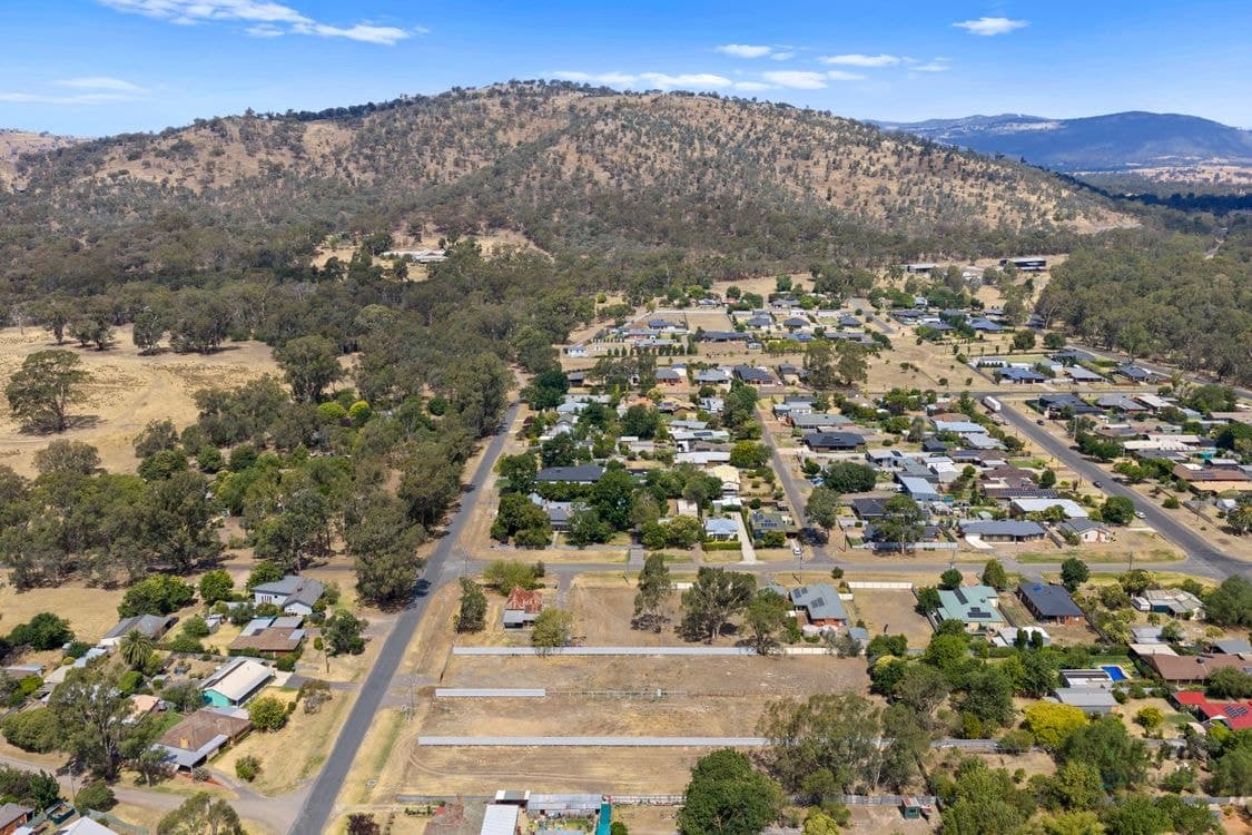 Gobur Street, EUROA, VIC 3666, Euroa - Thumbnail 5