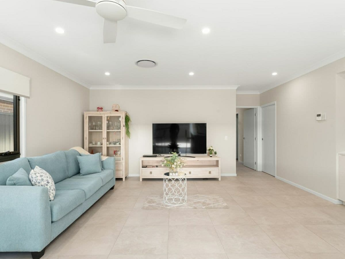 11 Jordan Street, JIMBOOMBA, Jimboomba - Thumbnail 3