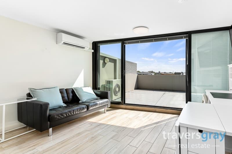 31/52 Regent Street, Chippendale - Image 1