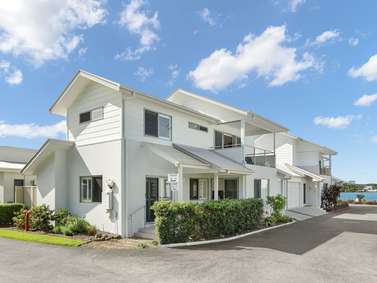 38/2 Barneys Point Road, BANORA POINT, Banora Point - Image 1