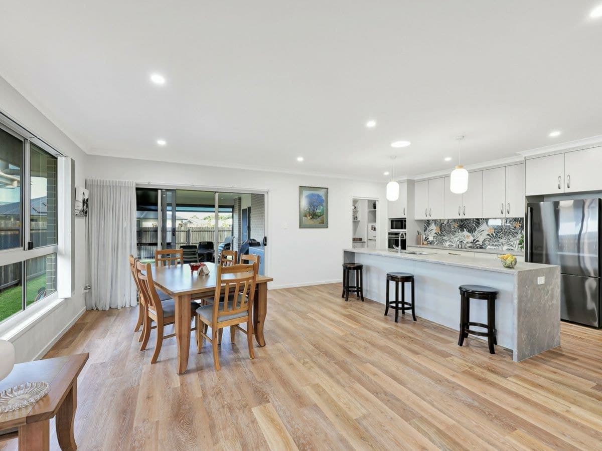 18 Lady Musgrave Drive, INNES PARK, Innes Park - Thumbnail 4