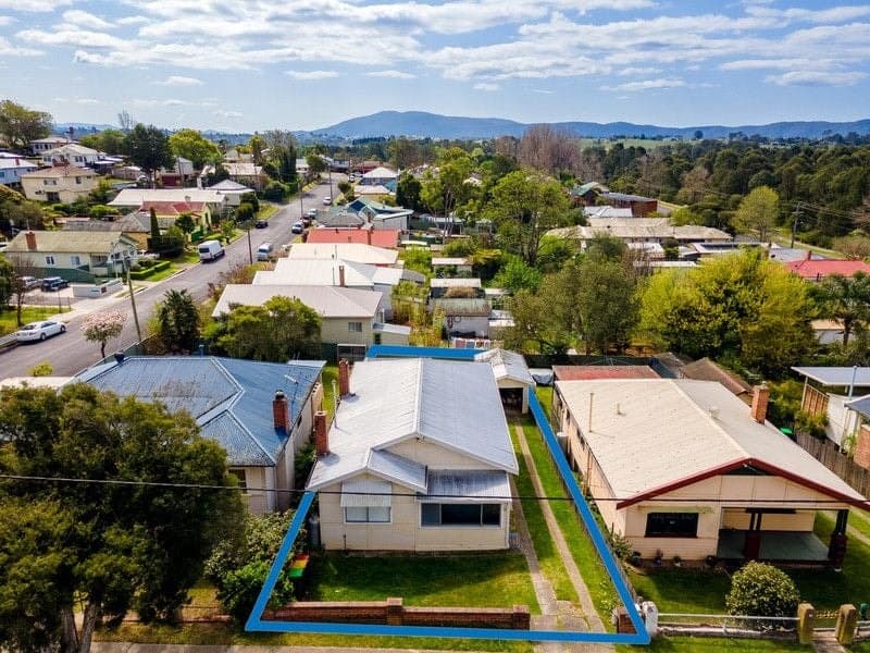 33 Carp Street Bega NSW, Bega - Thumbnail 3