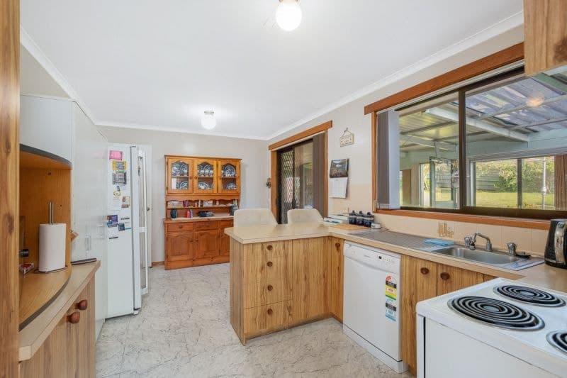 13 Hart Crescent Bega NSW, Bega - Thumbnail 7