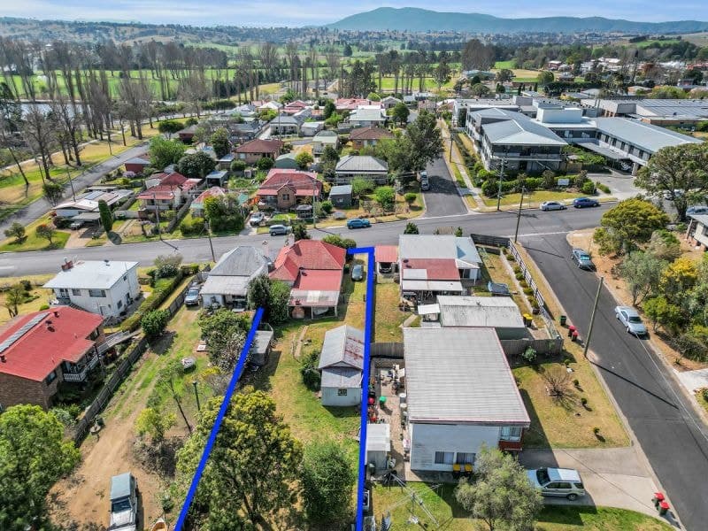 124 Upper Street Bega NSW, Bega - Image 1