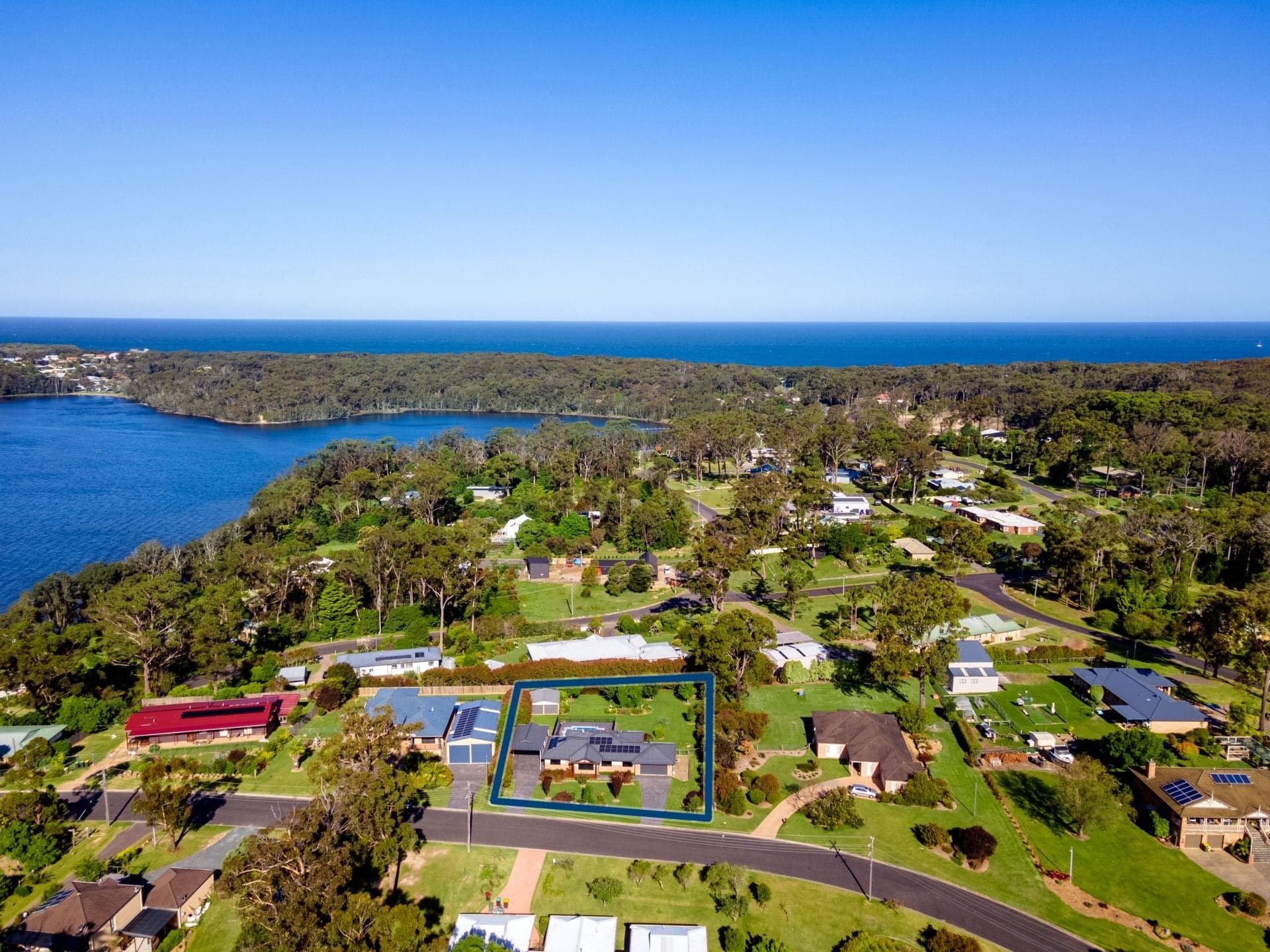26 Endeavour Drive Wallaga Lake NSW, Wallaga Lake - Image 1