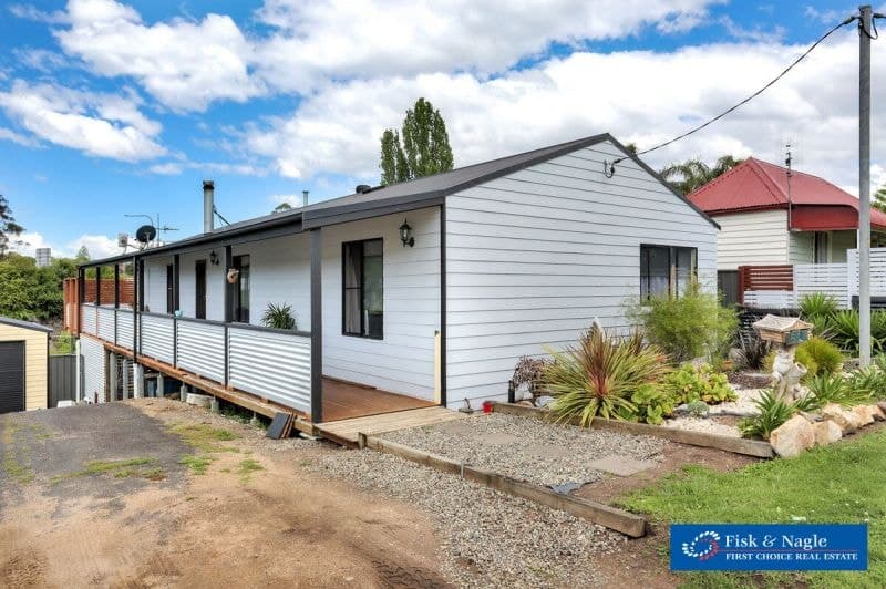52 Valley Street Bega NSW, Bega - Image 1