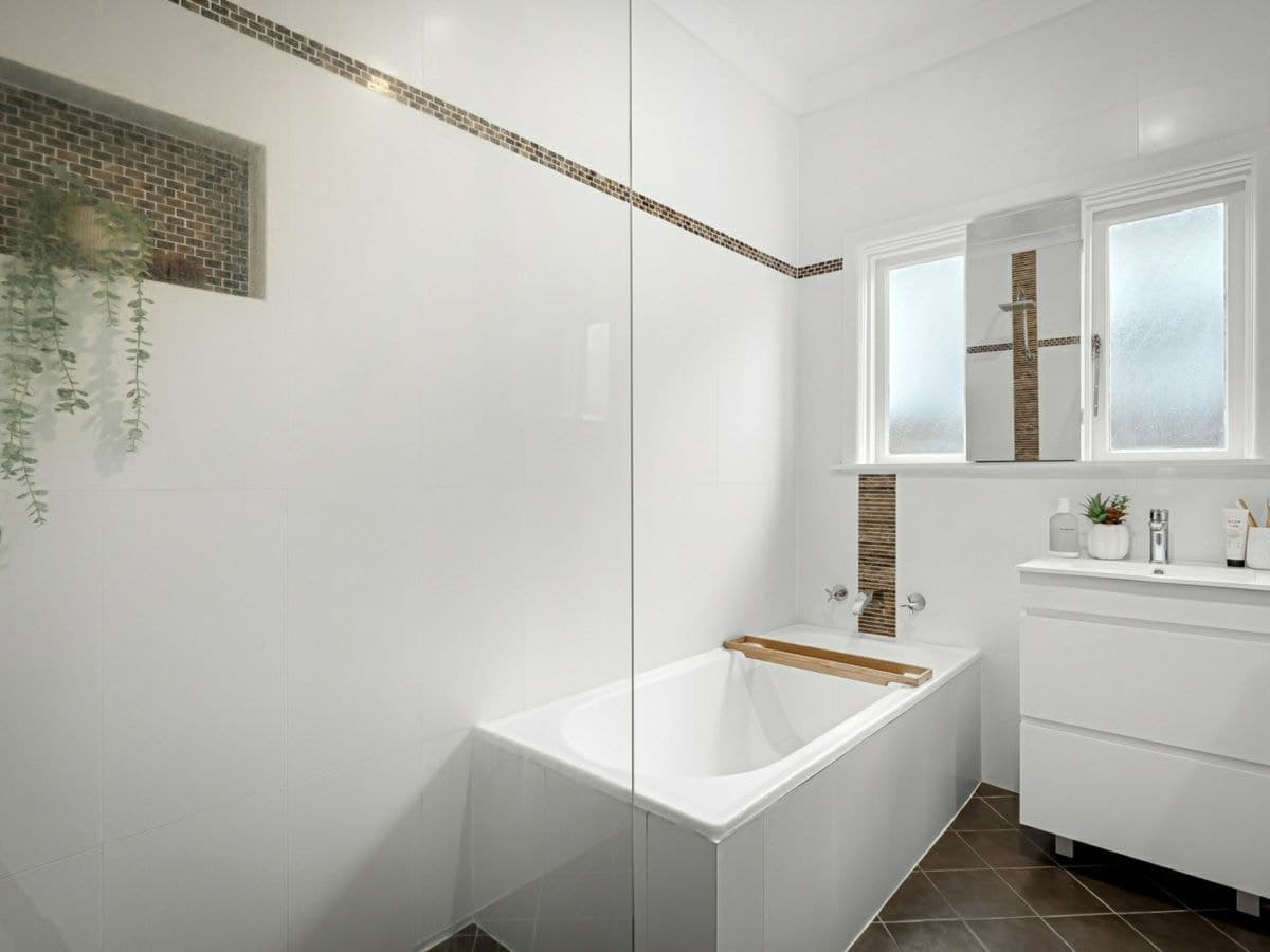 10 Carter Crescent, GYMEA BAY, Gymea Bay - Thumbnail 8