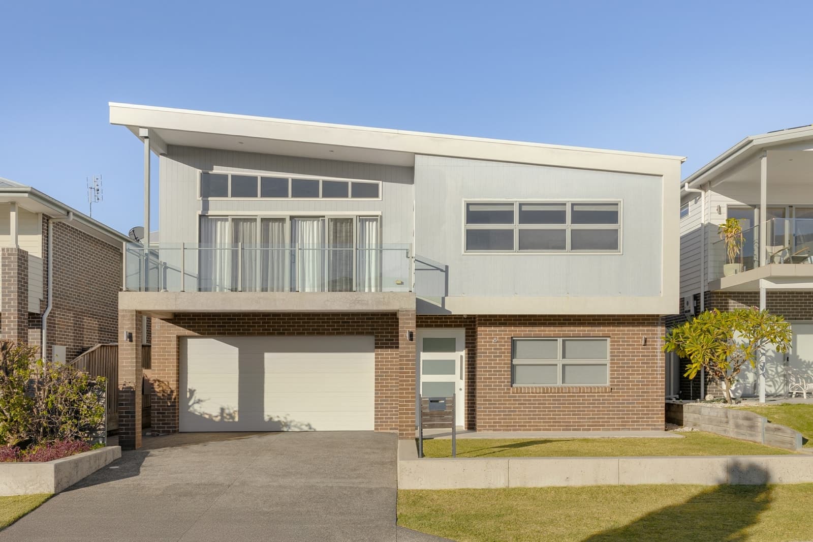 8 Air Avenue, BULLI, Bulli - Image 1