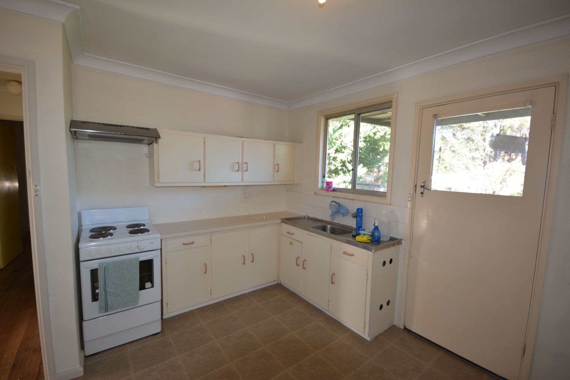 14 Hoyer Street Cobargo NSW, Cobargo - Thumbnail 6