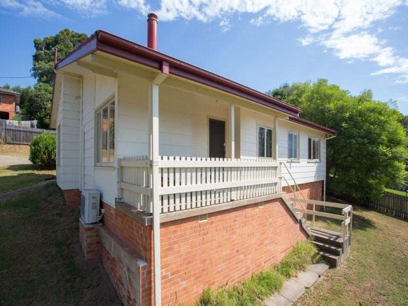 27 Girraween Crescent Bega NSW, Bega - Thumbnail 3