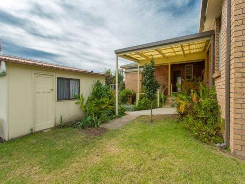 11 Mecklenburg Street Bega NSW, Bega - Image 1