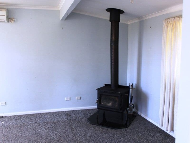 2 Nuralda Place COOMA NSW, Cooma - Thumbnail 7