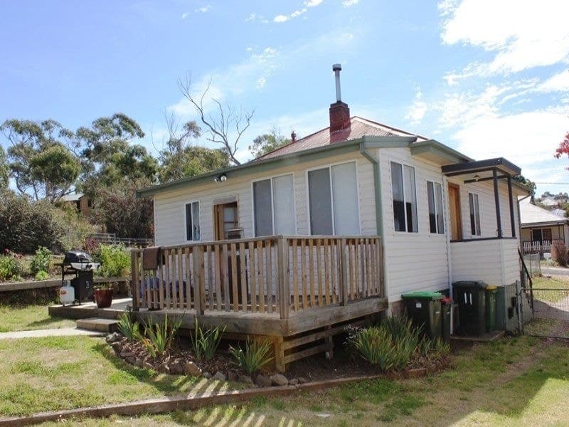 11 Adina Place COOMA NSW, Cooma - Thumbnail 2