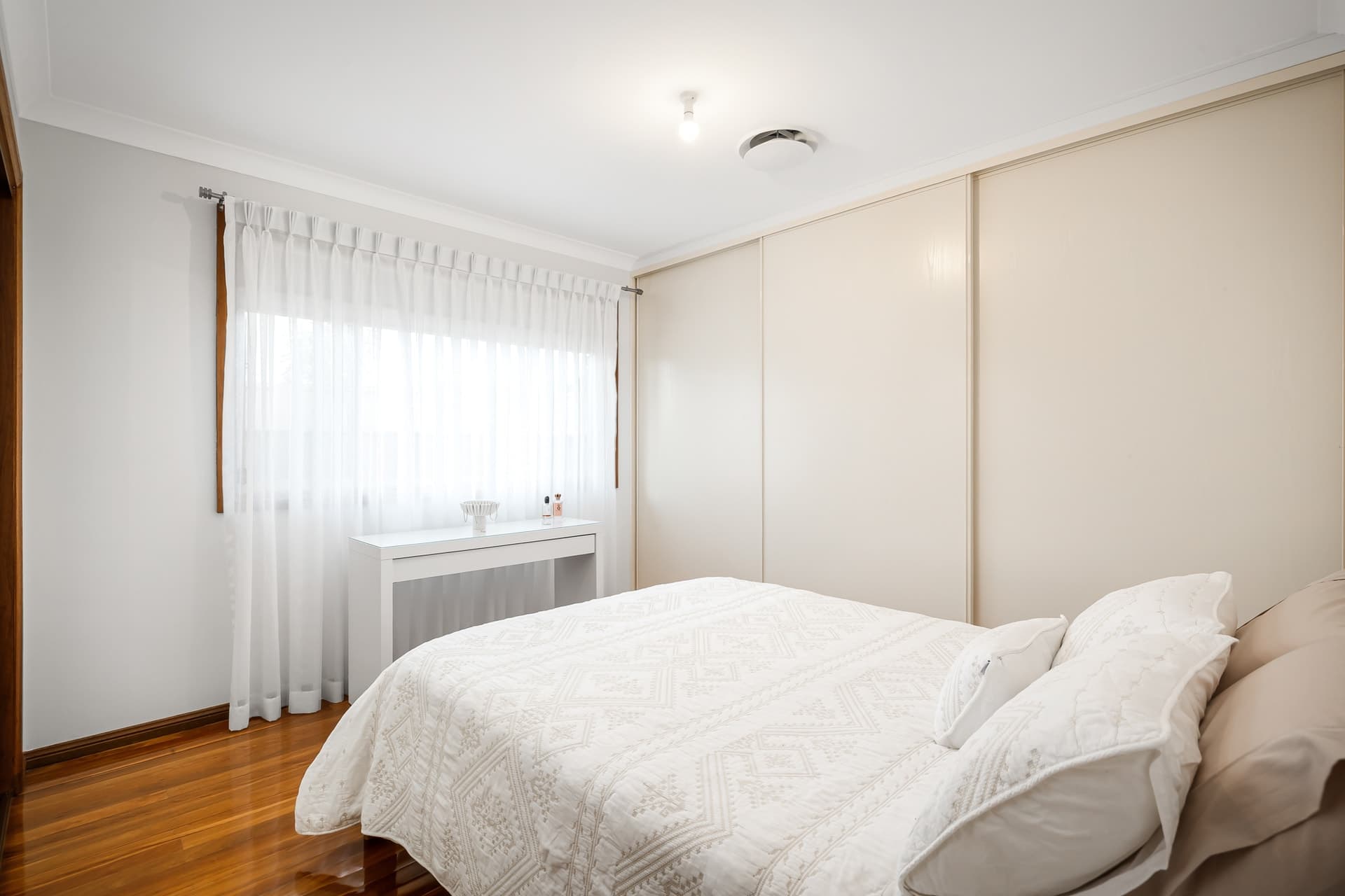 16 Dolphin Close, Green Valley - Thumbnail 8