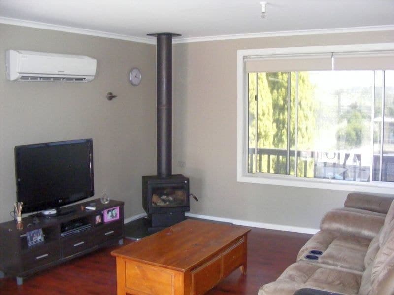 11 Girraween Crescent, Bega, Bega - Thumbnail 5