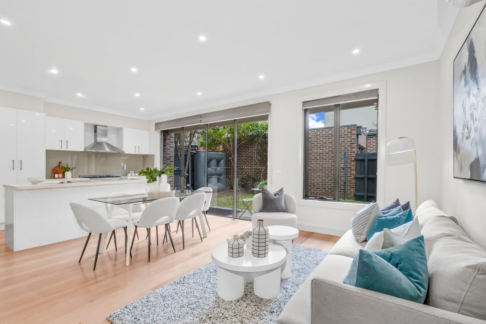 1/15 Claudel Street, Oakleigh East, Oakleigh East - Thumbnail 2