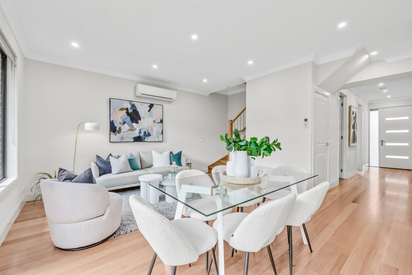 1/15 Claudel Street, Oakleigh East, Oakleigh East - Thumbnail 3