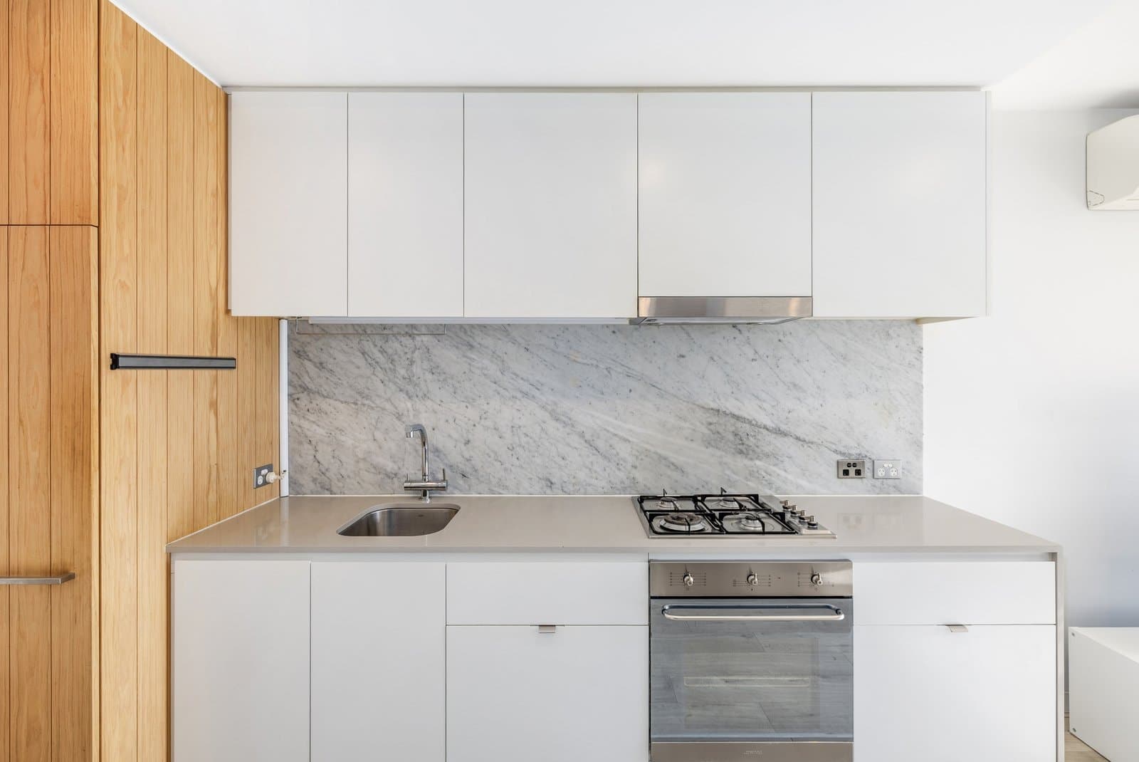 317/99 Dow Street, Port Melbourne, Port Melbourne - Thumbnail 7