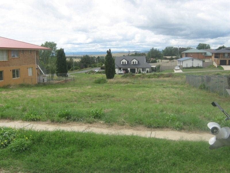 8 East Camp Road COOMA NSW, Cooma - Image 1