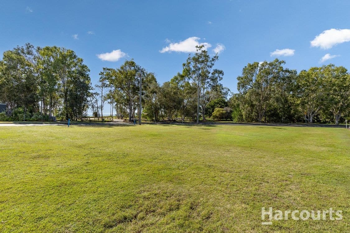 153 Burrum Street, BURRUM HEADS, QLD 4659, Burrum Heads - Thumbnail 5