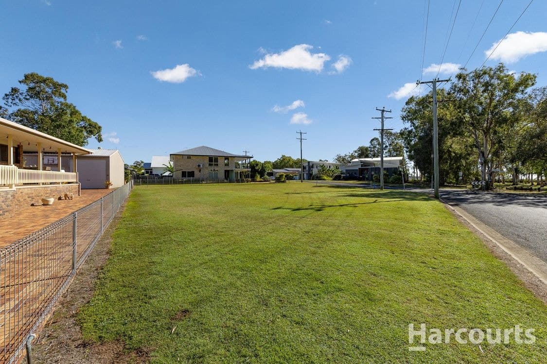 153 Burrum Street, BURRUM HEADS, QLD 4659, Burrum Heads - Thumbnail 7