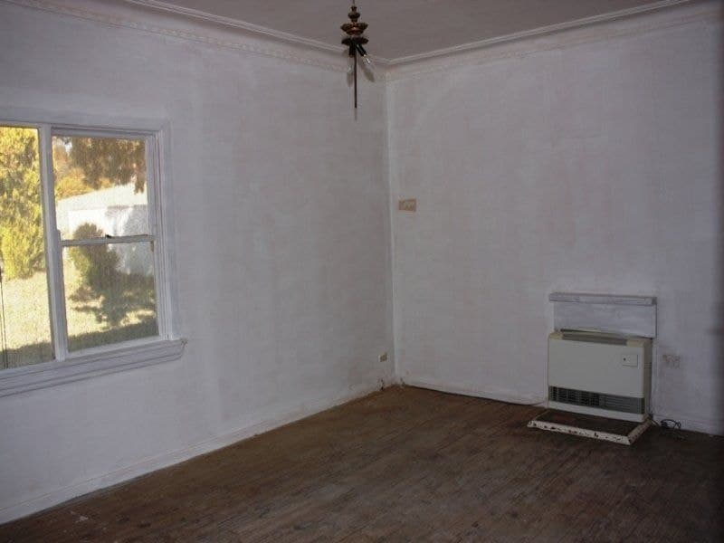 13 Chapman Street, COOMA, Cooma - Thumbnail 4
