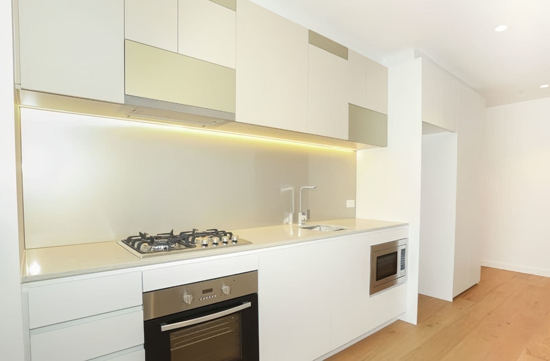 1702/38 Rose Lane Melbourne VIC, Melbourne - Thumbnail 2