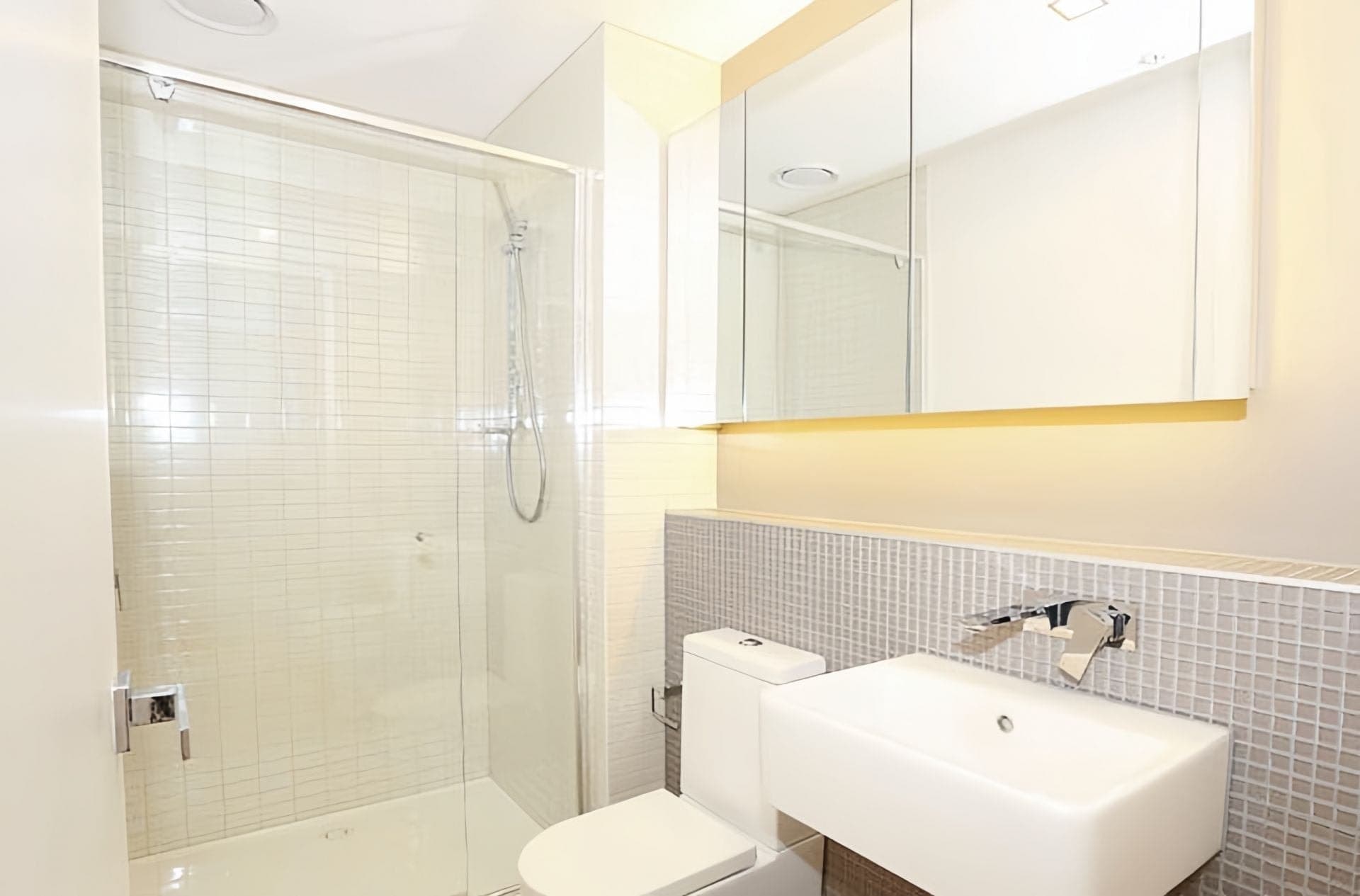1702/38 Rose Lane Melbourne VIC, Melbourne - Thumbnail 3