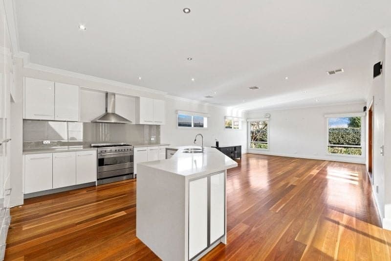 3 Caramar Avenue Brighton East VIC, Brighton East - Thumbnail 2