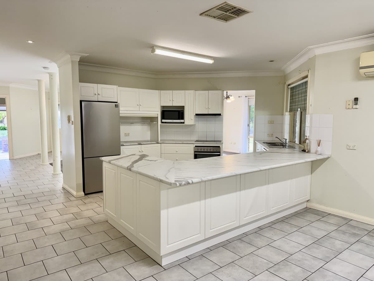 16 Callaille Avenue, Moree, Moree - Thumbnail 4