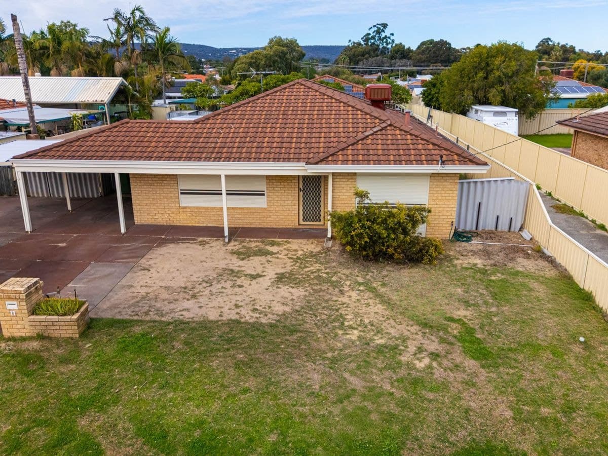 11 Snook Place, Seville Grove, Seville Grove - Thumbnail 2