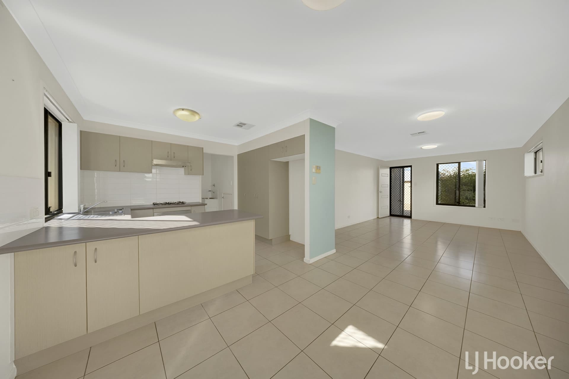 16/21 Roberts Street, South Gladstone, South Gladstone - Thumbnail 4