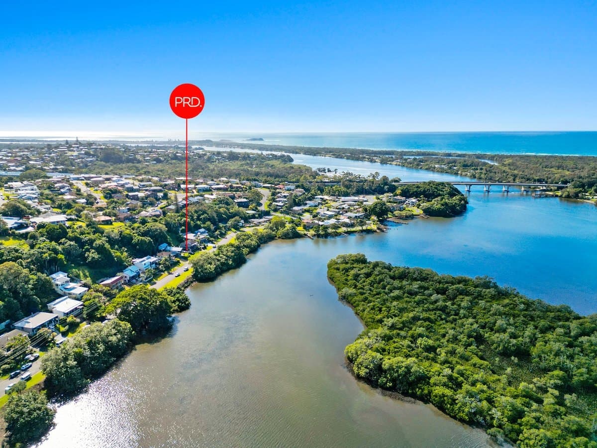 Lot 2 35 Bimbadeen Avenue, BANORA POINT NSW 2486, Banora Point - Thumbnail 2