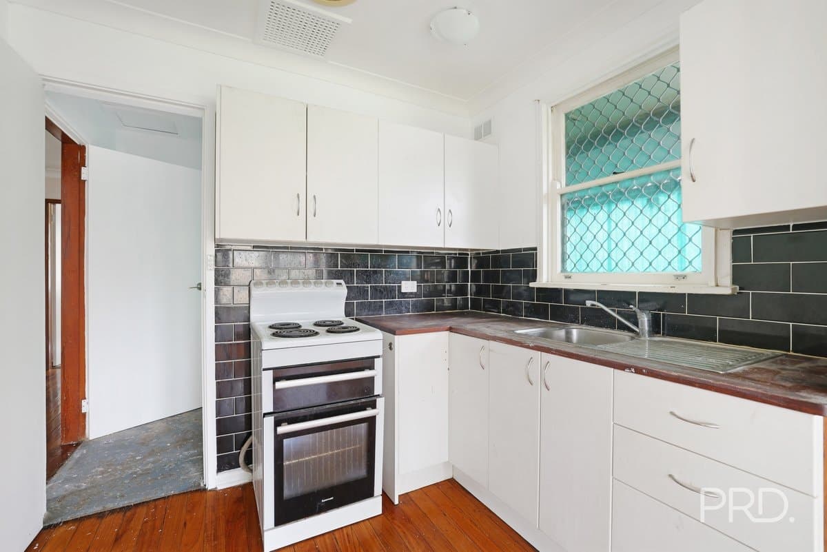 11 Cossa Street, TAMWORTH NSW 2340, Tamworth - Thumbnail 7